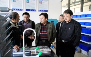 山東大學(xué)機(jī)械工程學(xué)院仇道濱書(shū)記、馮顯英教授蒞臨公司